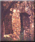 ruinas.jpg (14856 bytes)