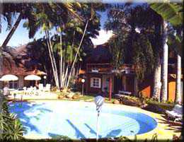 piscina.jpg (25083 bytes)