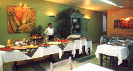 restaurante.jpg (18345 bytes)