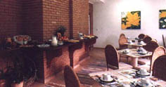restaurante.jpg (15554 bytes)